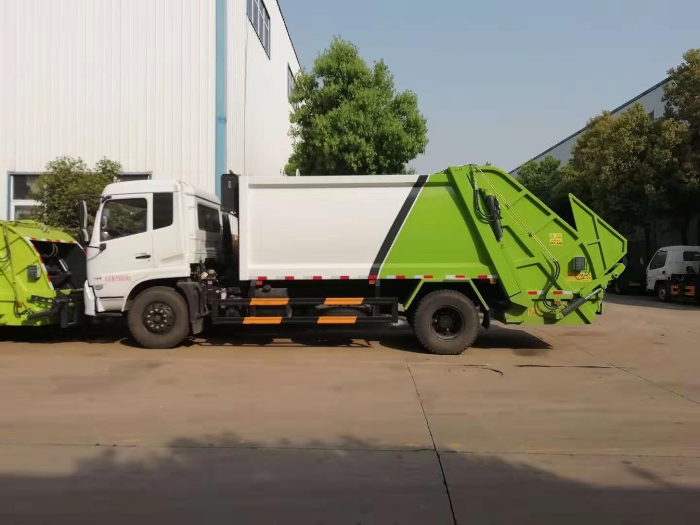 華通牌HCQ5168ZYSJ5型東風(fēng)御虎12方壓縮式垃圾車